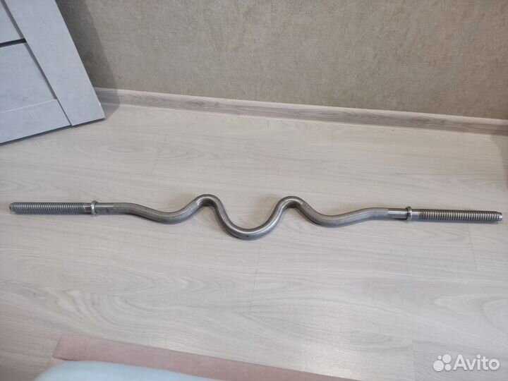 Гриф изогнутый