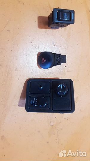 Кнопка на Nissan Almera Classic