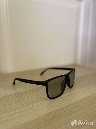 Солнцезащитные очки dolce gabbana