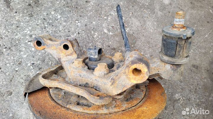 Киа спектра.Авторазбор. задний левый кулак