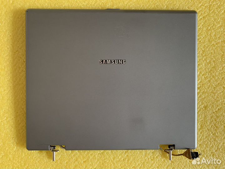 Крышка матрицы samsung p29