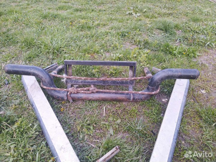 Кенгурятник 2121