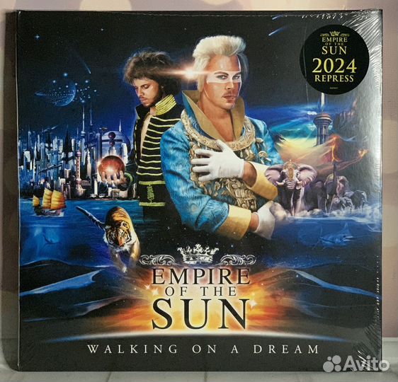 Empire of the Sun - Walking On A Dream (цветной)