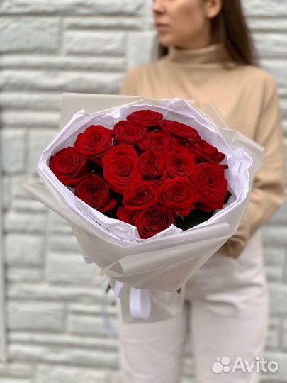 Букет из 15 красных роз
