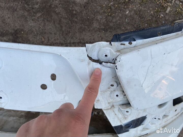 Бампер передний Лада Веста белый оригинал