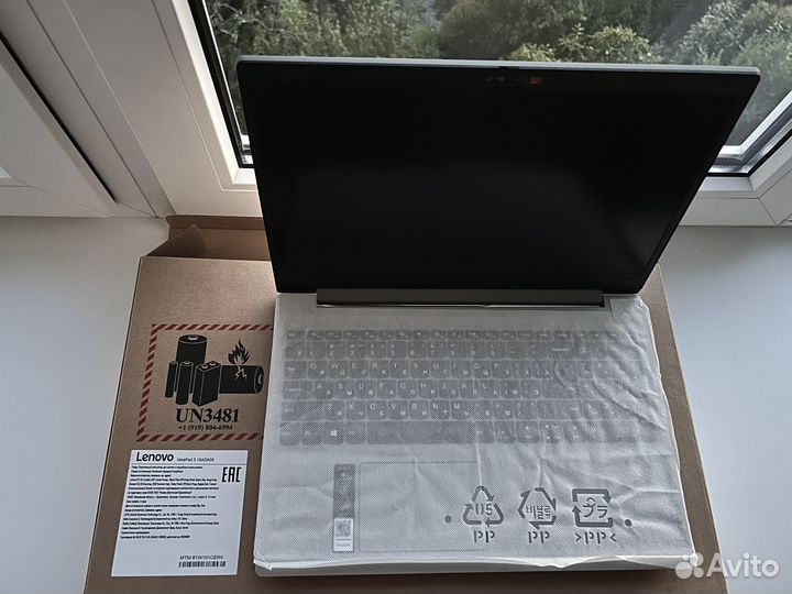 Абсолютно новый ноутбук