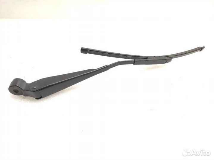 Поводок стеклоочистителя задний Land Rover