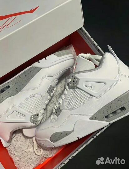 Nike Air Jordan 4 White Oreo