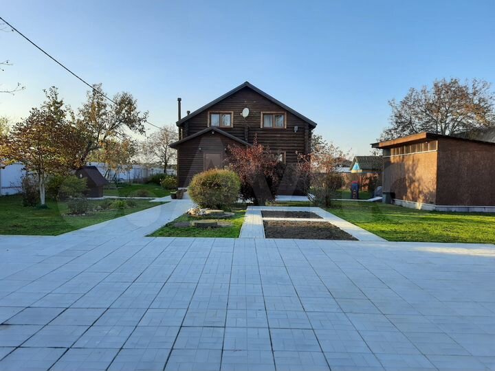 Коттедж 174 м² на участке 20 сот.