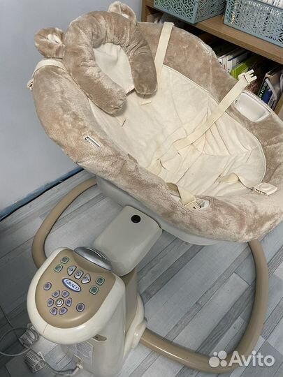 Детские электронные качели Graco