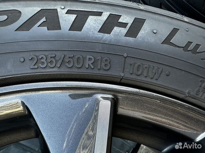 Toyo Tranpath LuII 235/50 R18 101W