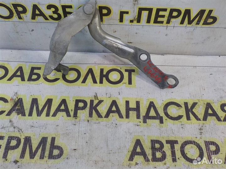 Петля капота правая Toyota Land Cruiser 100 1998