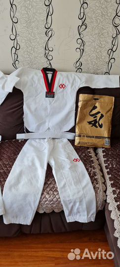 Кимано для текхвандо размер 120 и 130,новый в отли