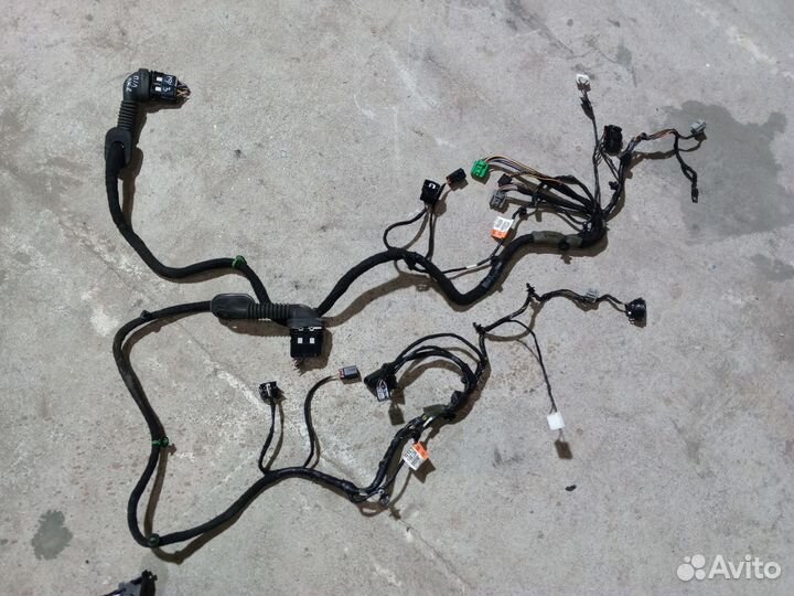 Проводка передней двери на Форд Фокус 3 2014г