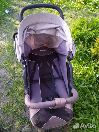 Прогулочная коляска