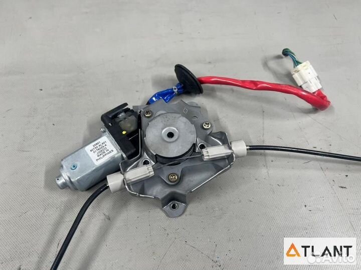 Стеклоподъемник передний правый nissan stagea