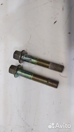 Болт крепления стартера mazda axela BK ZY (комплек