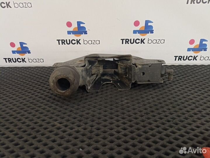 1810345 Замок кабины