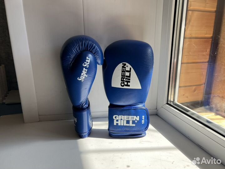 Боксерские перчатки green hill super star 10 oz