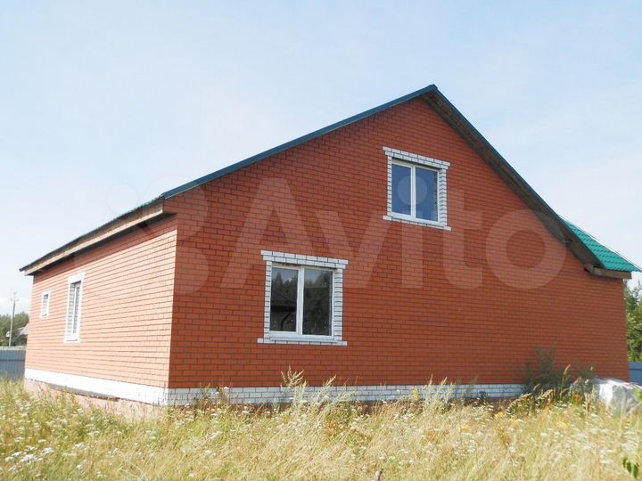 Дом 188 м² на участке 11 сот.