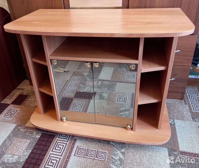 Тумба под телевизор