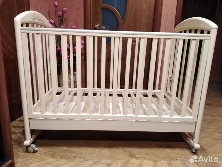 Детская кроватка с ящиком