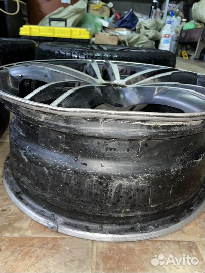 Комплект зимних колес r 17