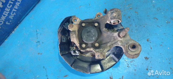 Задний правый поворотный кулак Hyundai Sonata Nf