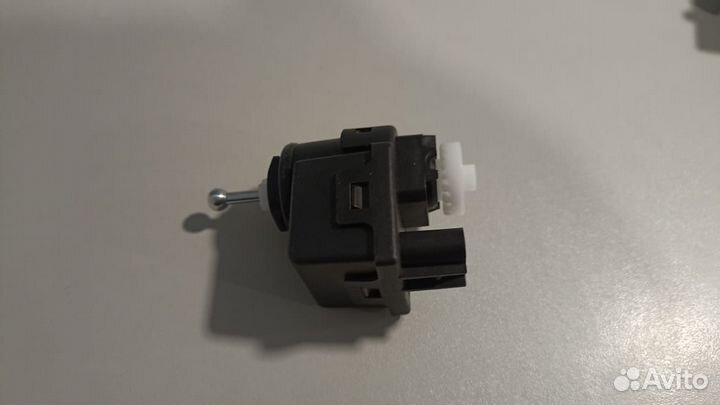 Моторчик корректора фары Daewoo Nexia 2008-2016