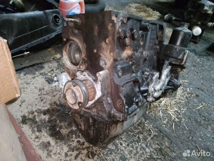 Блок двигателя NFU PSA 10FX2F Peugeot 307