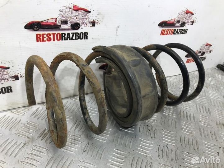 Пружина подвески передняя правая Kia Spectra седан