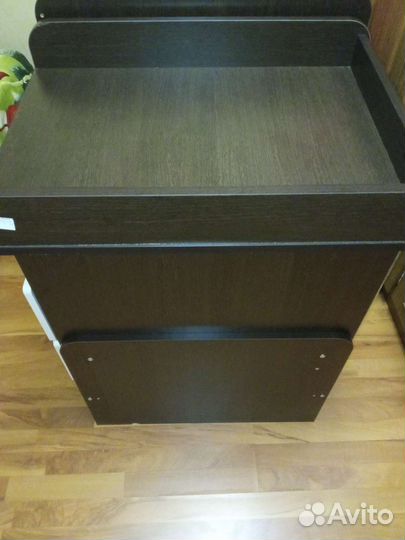 Детская кроватка и пеленальный комод