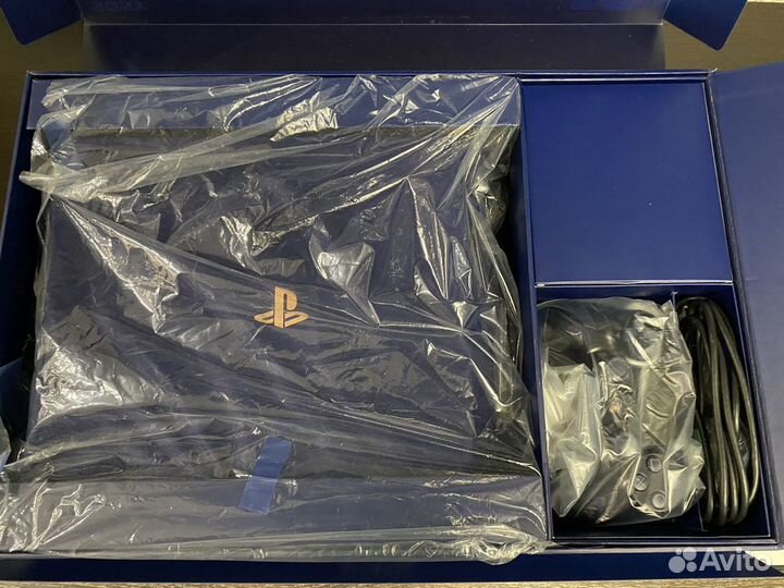 Ps4 Pro 500 million limited edition 2tb