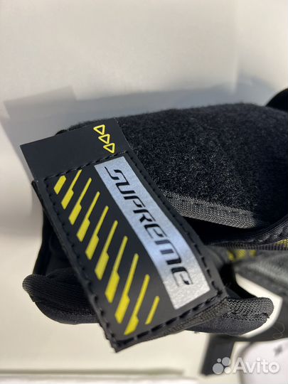 Налакотники хоккейные подростковые