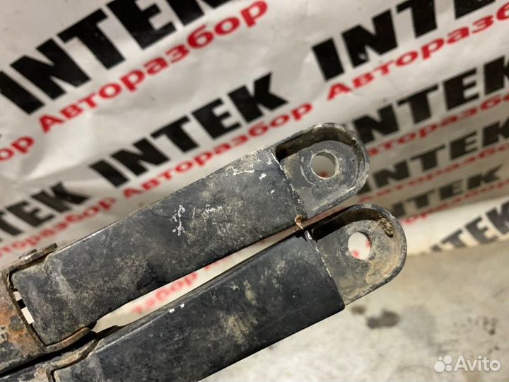 Поводок дворника передний Hyundai Getz