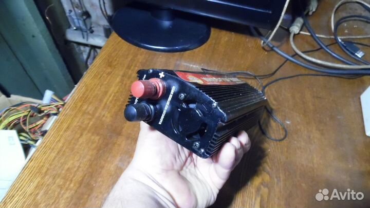 Инвертор автомобильный Союз 600Вт на 12В