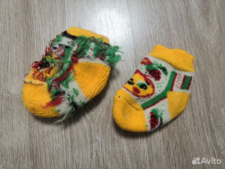 Шерстяные носки и варежки детские