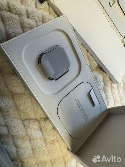 Apple Watch Ultra 2 Ocean Band White new