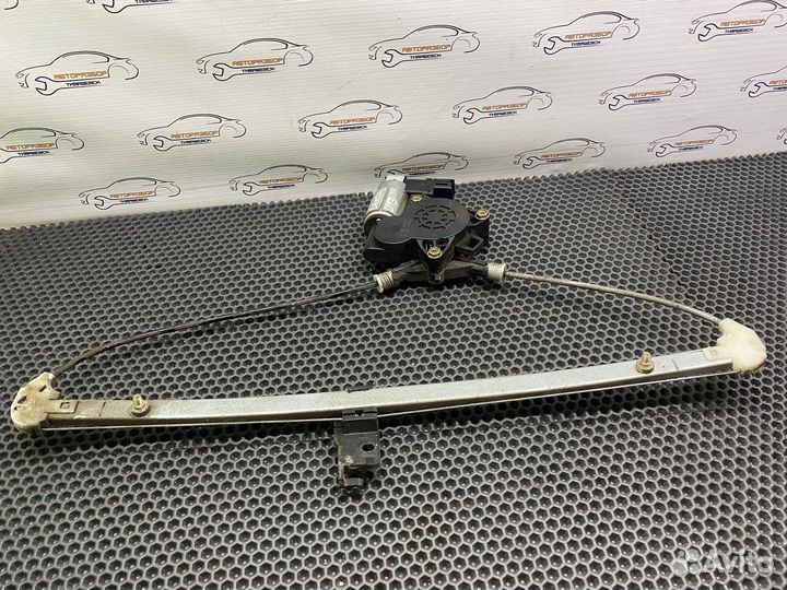 Стеклоподъемник задний левый Mazda Demio DY3