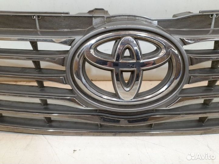 Решетка радиатора Toyota Camry 50 2011-2014