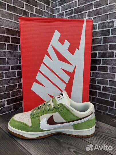 Кроссовки Nike Dunk Low SE85