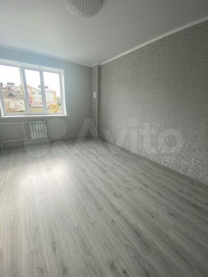 3-к. квартира, 65 м², 1/3 эт.
