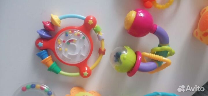 Развивающие игрушки пакетом