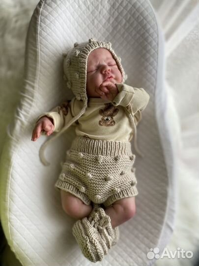 Комплект вязаный для куклы-реборн