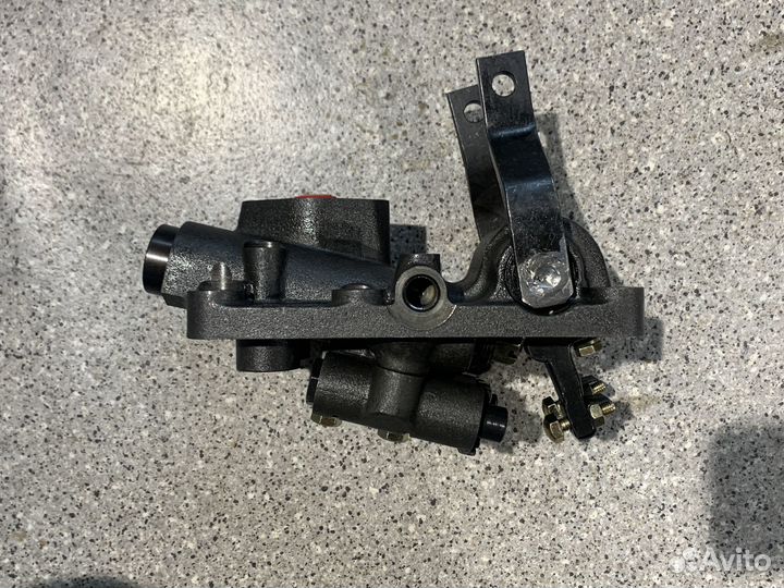 Насос подъема кабины FAW