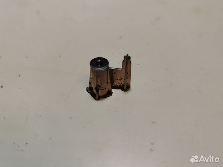 Бонки и гайки для поддонов ноутбуков