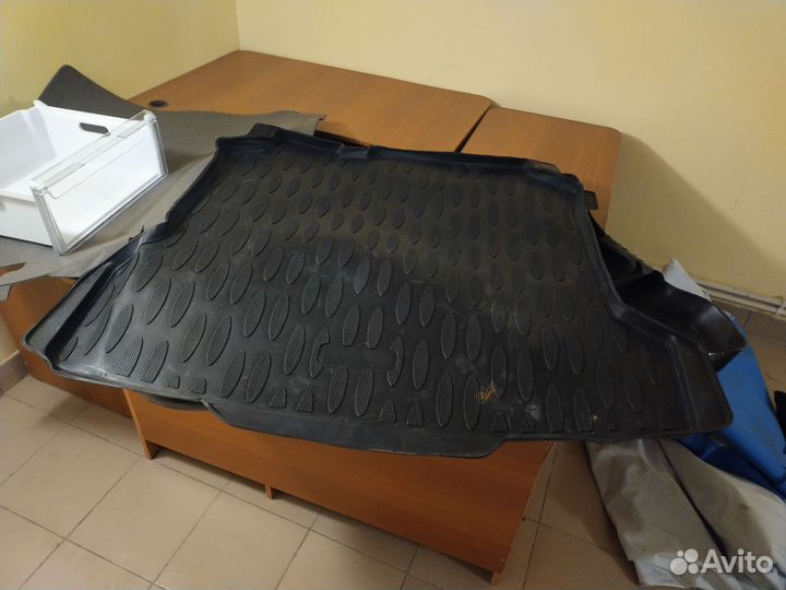 Коврик в багажник volkswagen polo