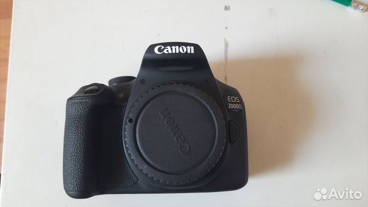 Фотокамера canon 2000D body 0529