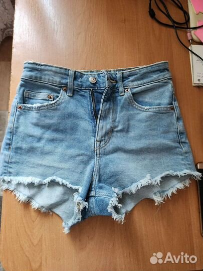 Джинсовые шорты
