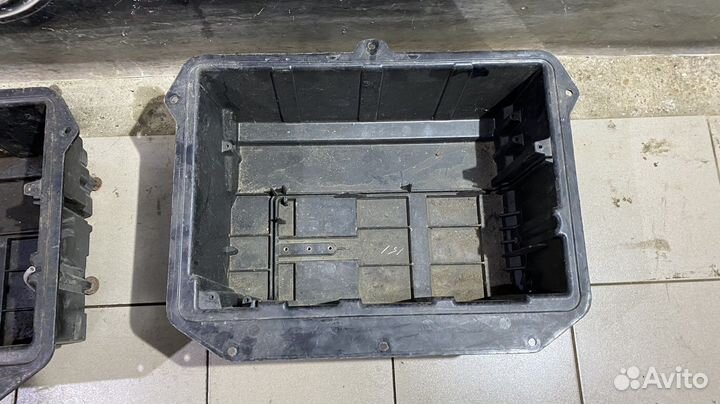Короб аккумулятора BMW X5 E53
